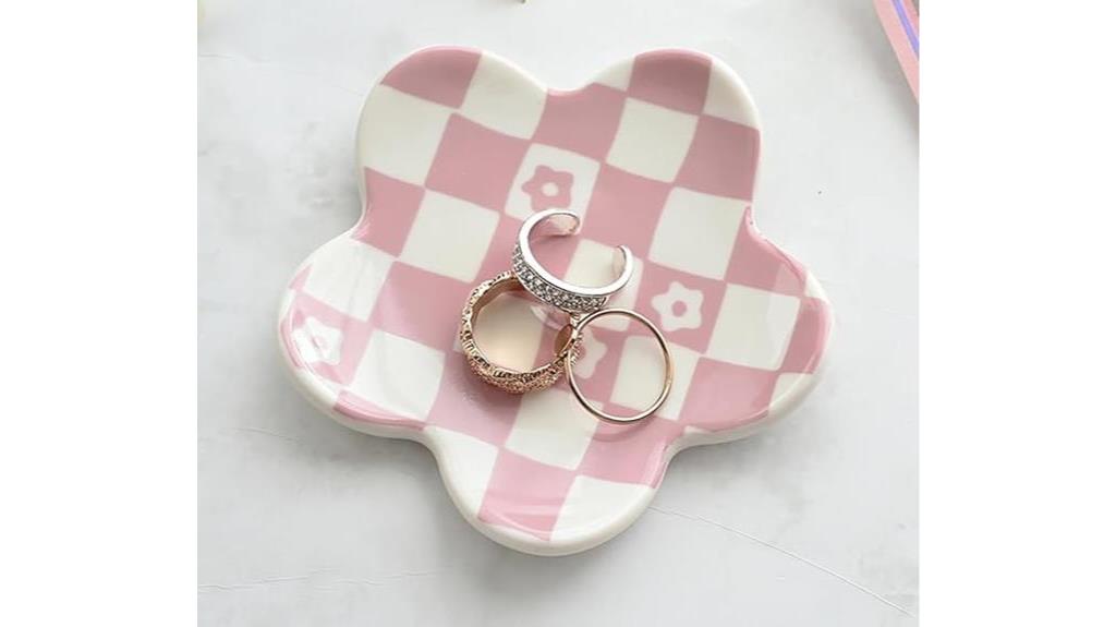 trendy pink checkered tray