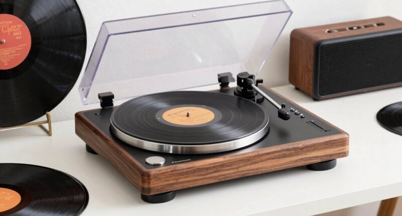 top stylish bluetooth record players