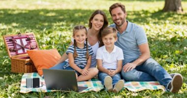 backup family photos reliably