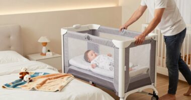 quick travel crib assembly