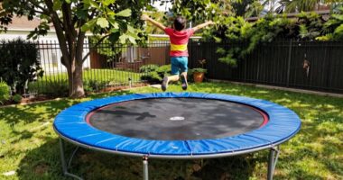trampoline safety rules attention
