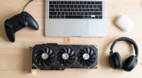 RTX 5090 and M4 MacBook Air: Can It Game?
